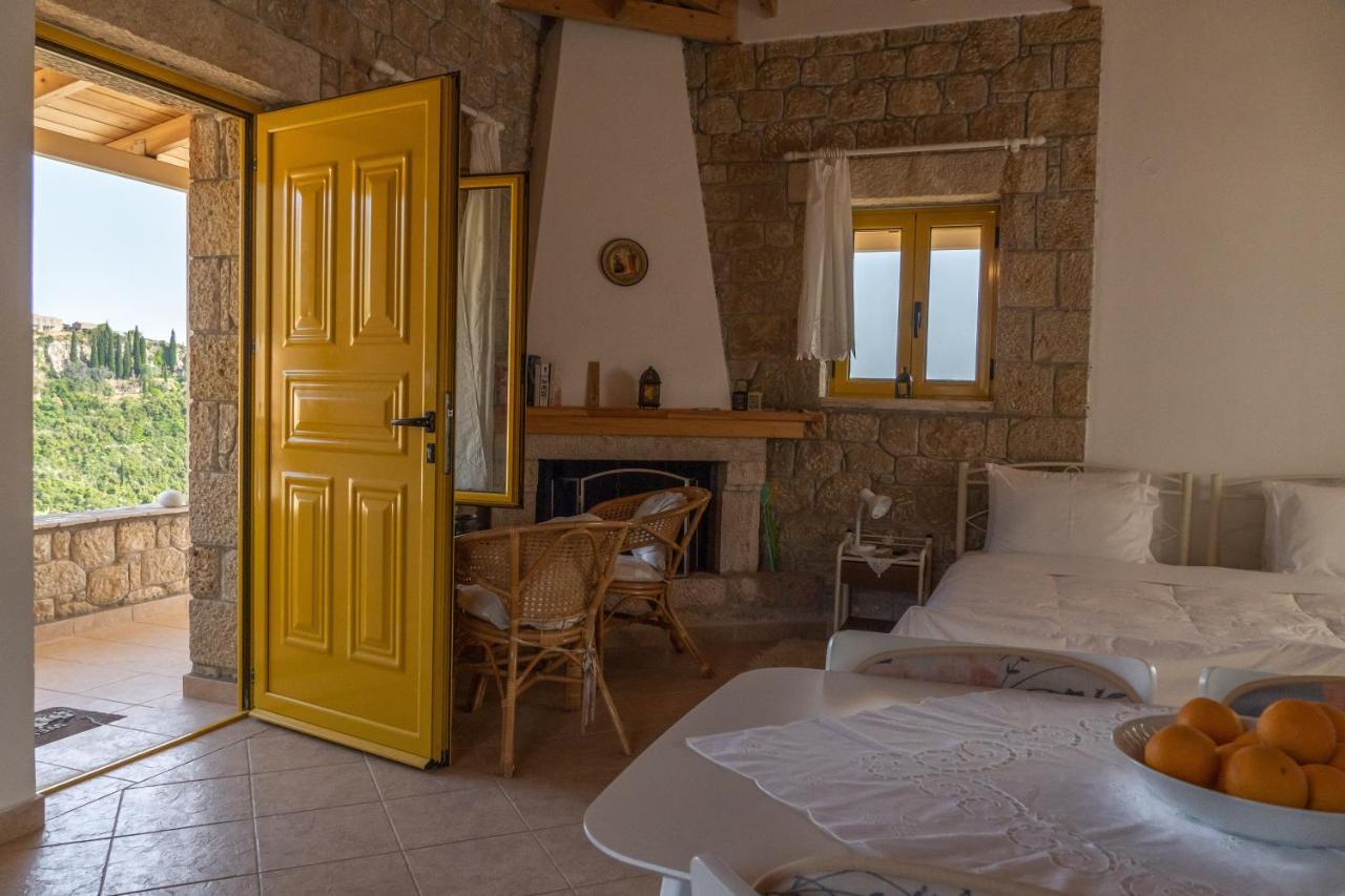 Trisilio Apartamento Kardamyli Exterior foto
